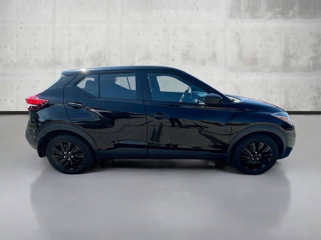 2020 Nissan Kicks S photo 4