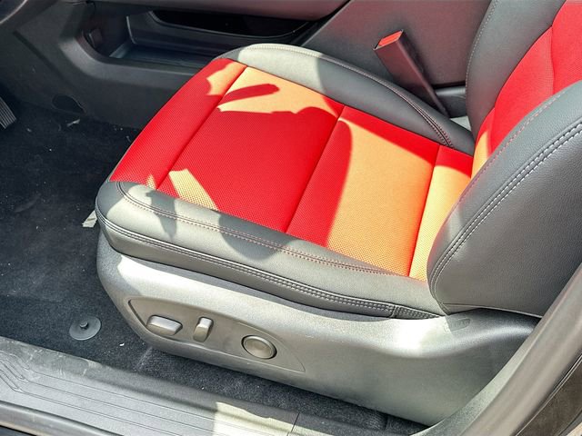 2025 Chevrolet Equinox EV RS - Photo 22
