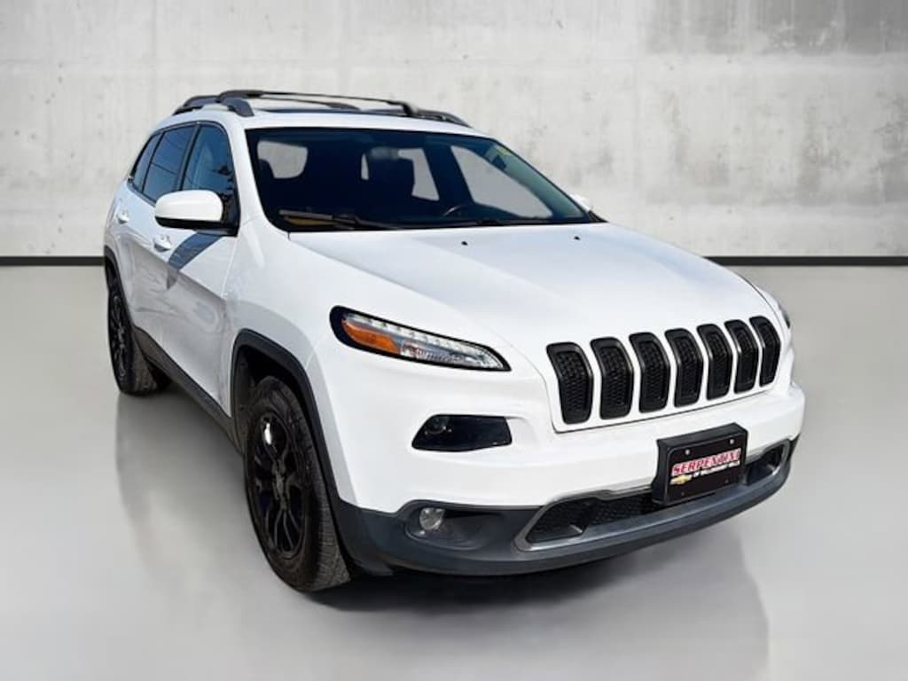 Used 2016 Jeep Cherokee Limited SUV