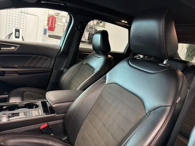 2020 Ford Edge ST-Line - Photo 17