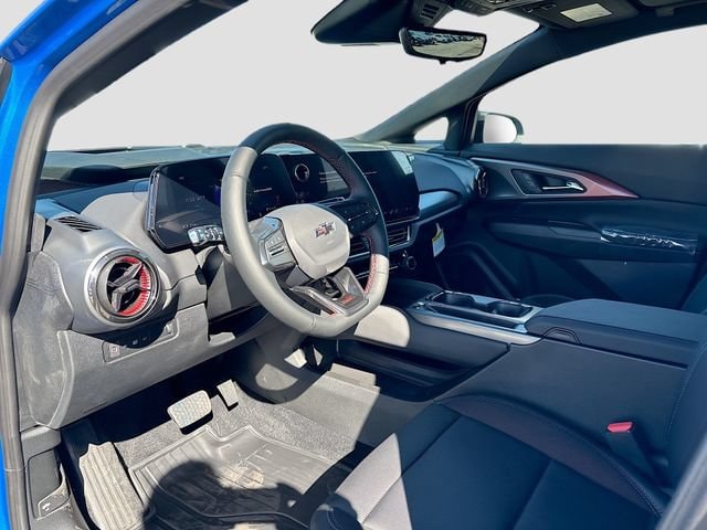 2025 Chevrolet Equinox EV RS - Photo 11