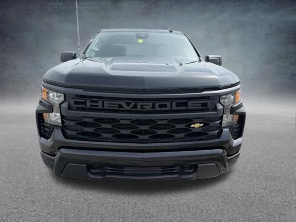 New 2026 Chevrolet Silverado 1500 Custom Truck