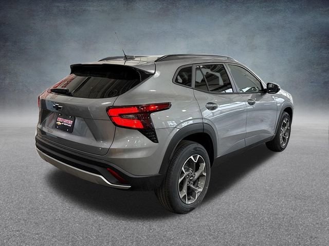 2026 Chevrolet Trax LT - Photo 8