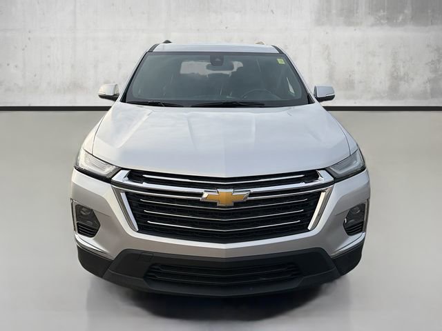 2022 Chevrolet Traverse Leather photo 2