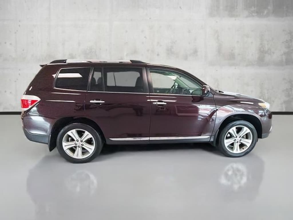 Used 2012 Toyota Highlander Limited SUV