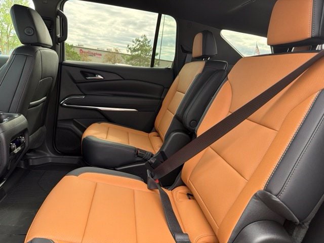 2027 Chevrolet Traverse Z71 - Photo 14