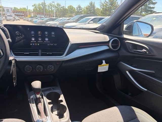 2026 Chevrolet Trax RS - Photo 23