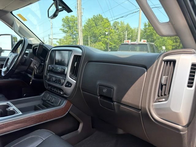 2017 GMC Sierra 2500HD SLT - Photo 25