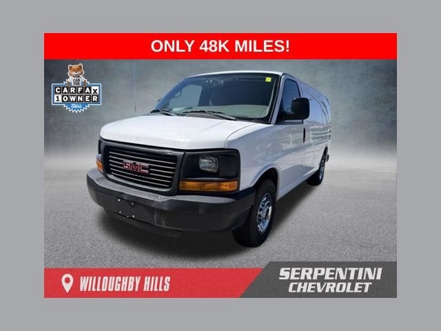 2015 GMC Savana 3500 Cargo Van's photo