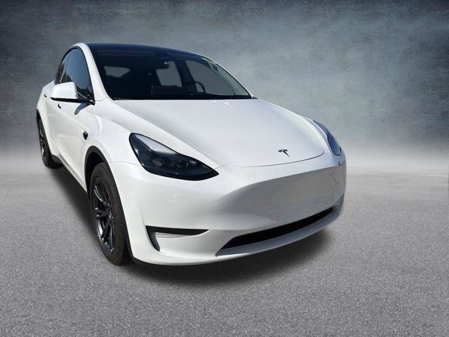 Used 2024 Tesla Model Y Long Range SUV