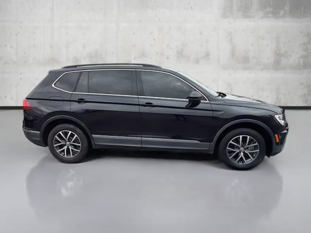 Used 2020 Volkswagen Tiguan SE SUV