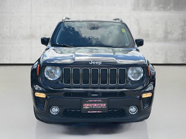 2019 Jeep Renegade Latitude photo 2