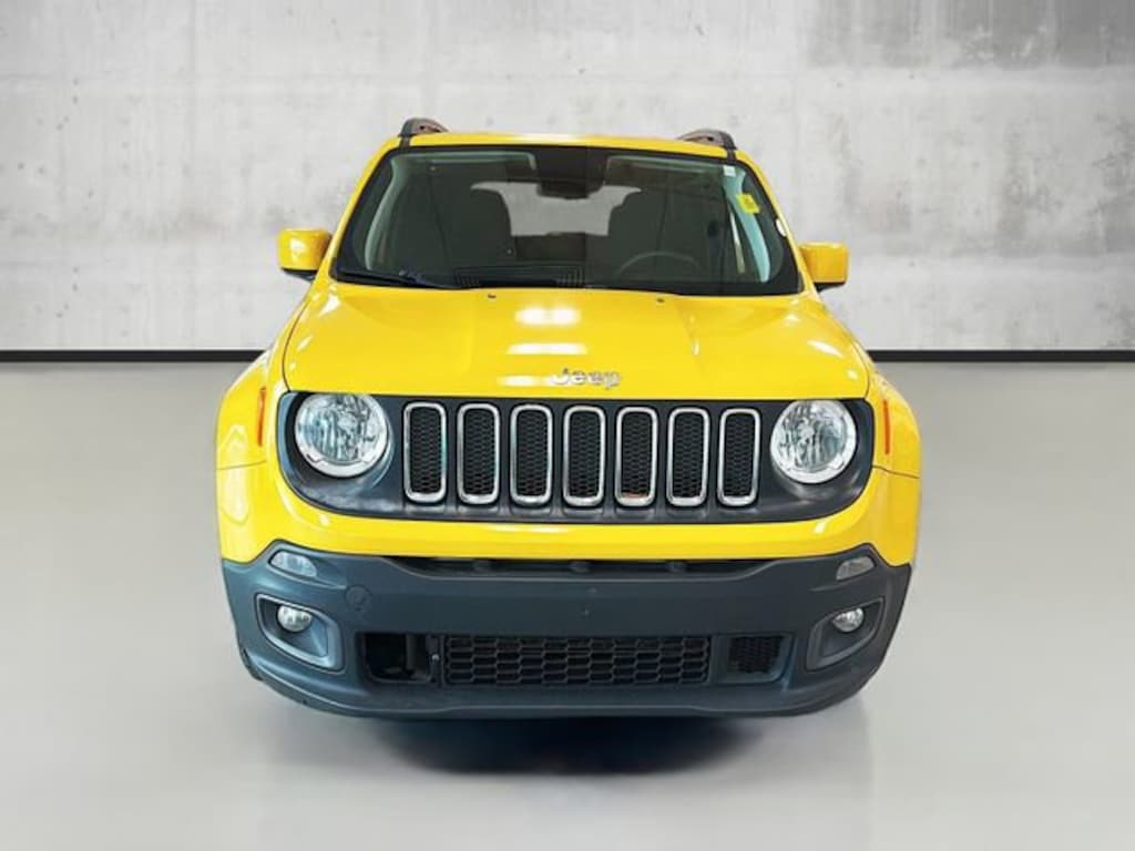 Used 2018 Jeep Renegade Latitude SUV
