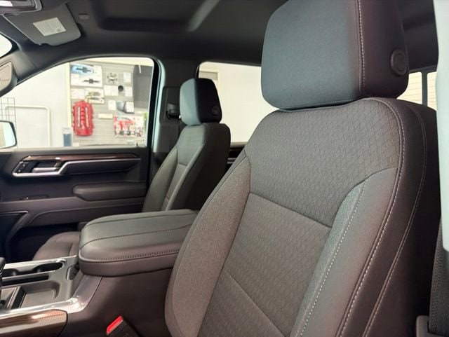 2026 Chevrolet Silverado 1500 LT - Photo 14