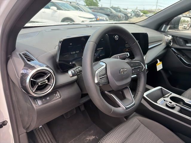 2026 Chevrolet Equinox LT - Photo 14
