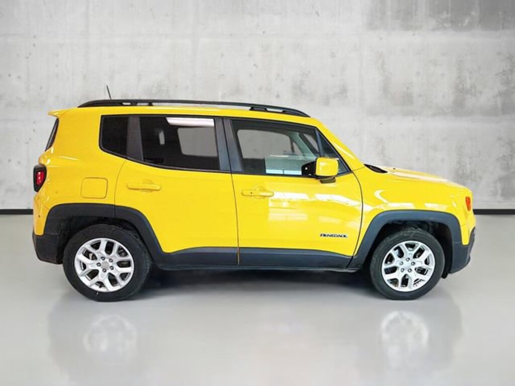 Used 2018 Jeep Renegade Latitude SUV