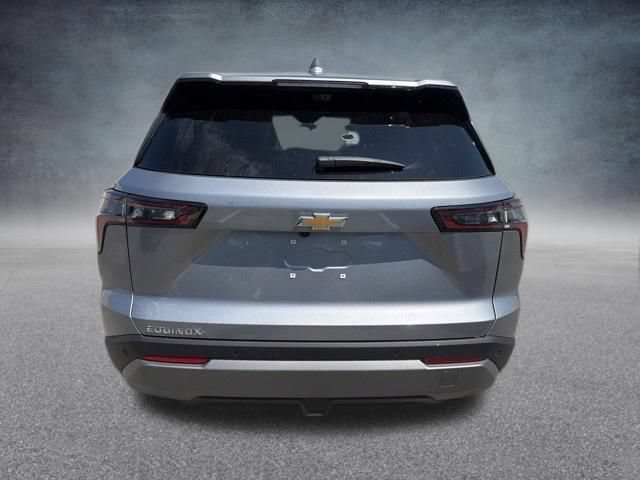 2027 Chevrolet Equinox LT - Photo 8