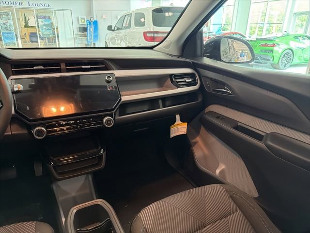 2027 Chevrolet Bolt LT - Photo 23