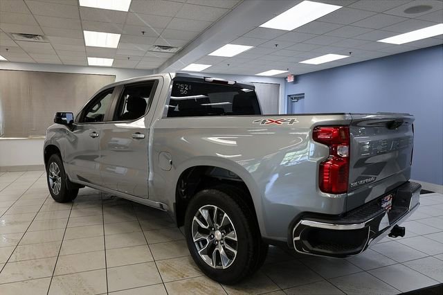 2026 Chevrolet Silverado 1500 LT photo 3
