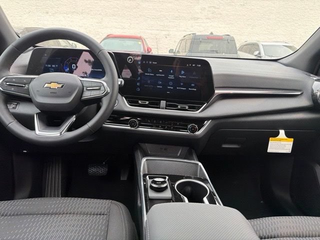 2027 Chevrolet Equinox LT - Photo 15