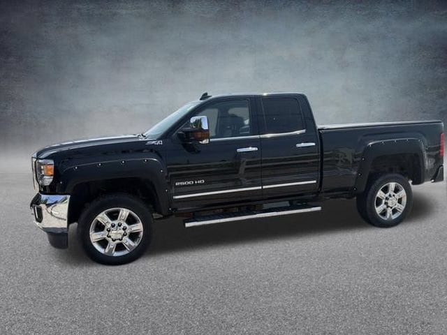 2017 GMC Sierra 2500HD SLT - Photo 10
