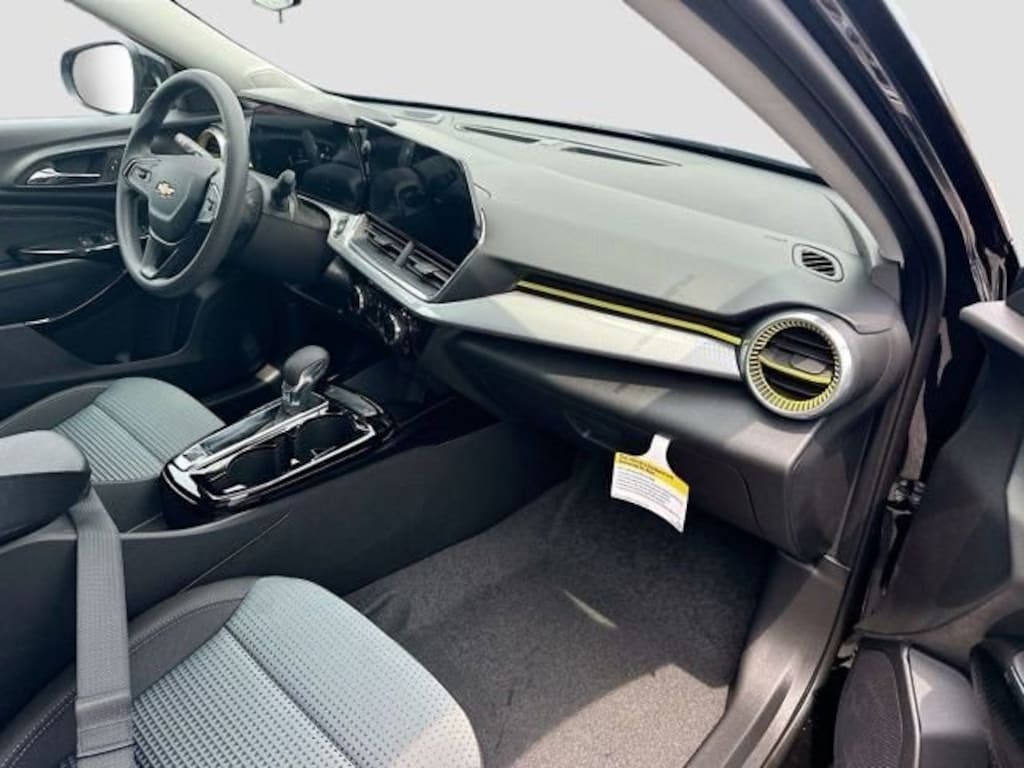 New 2026 Chevrolet Trax LT SUV