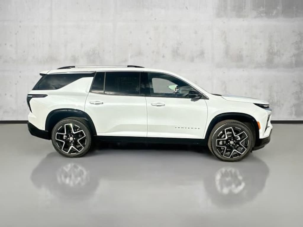 New 2026 Chevrolet Traverse High Country SUV