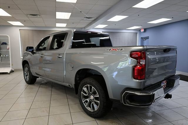 2026 Chevrolet Silverado 1500 LT photo 4