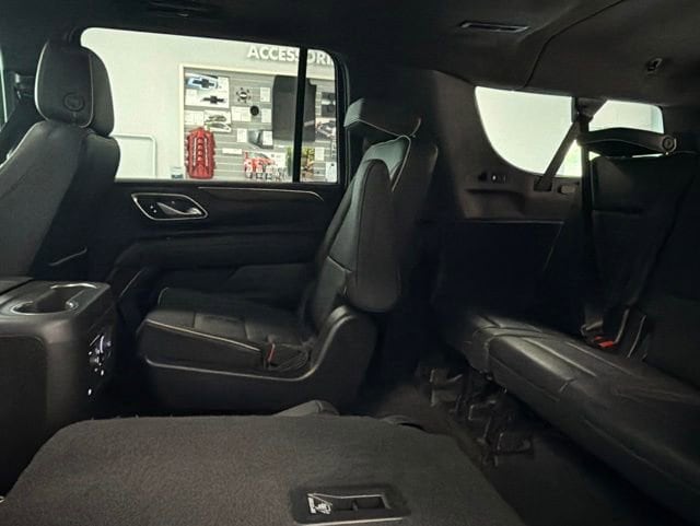 2022 Chevrolet Suburban Premier - Photo 23
