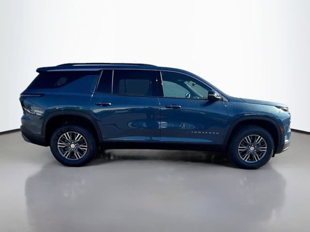 New 2026 Chevrolet Traverse LT SUV