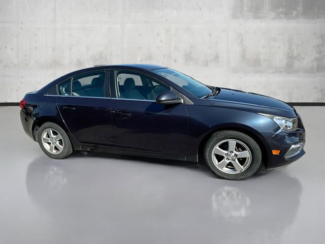 2016 Chevrolet Cruze LT photo 4