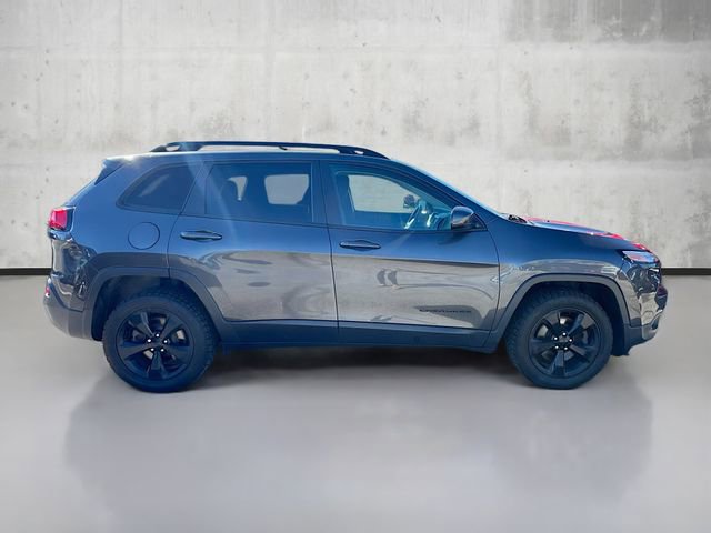 2016 Jeep Cherokee Altitude photo 4