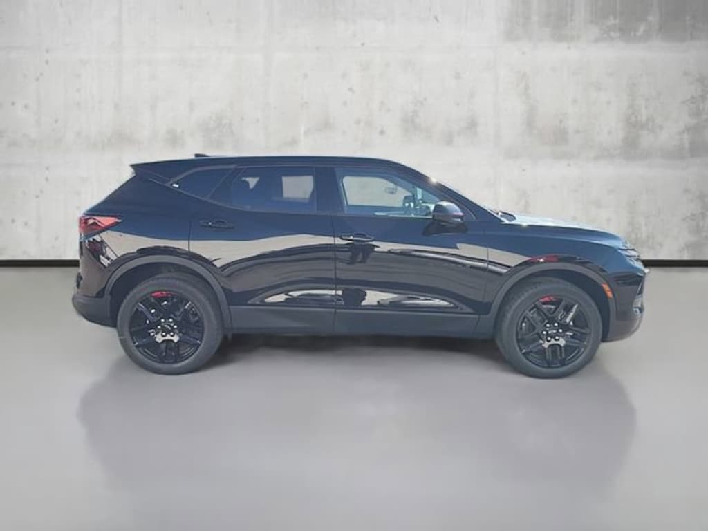 New 2025 Chevrolet Blazer 2LT SUV
