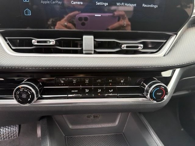 2027 Chevrolet Equinox LT - Photo 10
