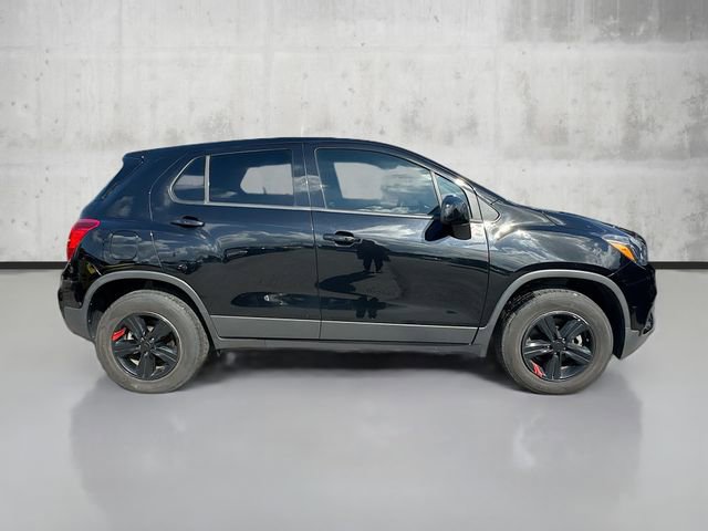 2020 Chevrolet Trax LS photo 2