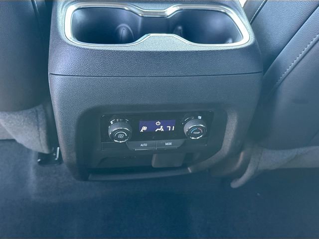 2025 Chevrolet Traverse LT - Photo 29