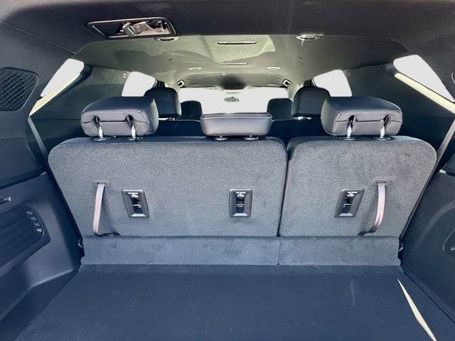 2025 Chevrolet Traverse LT - Photo 30