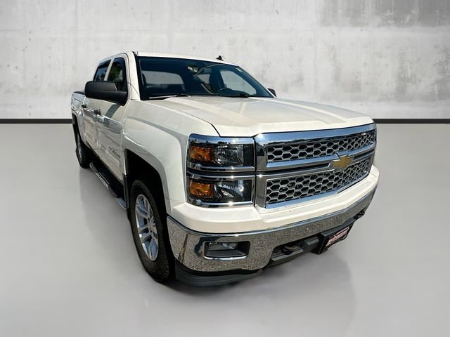 2014 Chevrolet Silverado 1500 LT photo 3