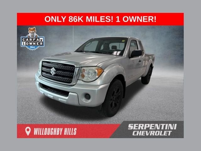 2011 Suzuki Equator Exended Cab Sport 6' Bed 4x4's photo