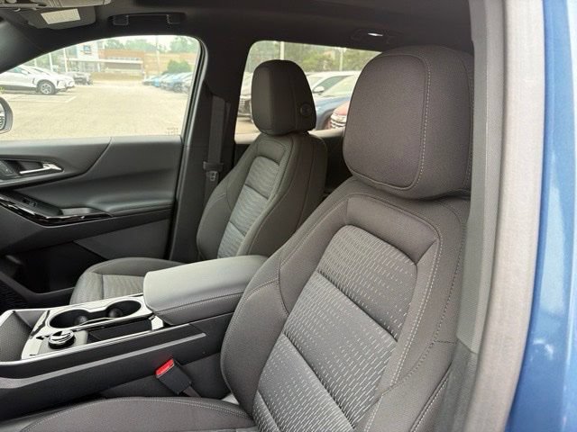 2027 Chevrolet Equinox LT - Photo 13