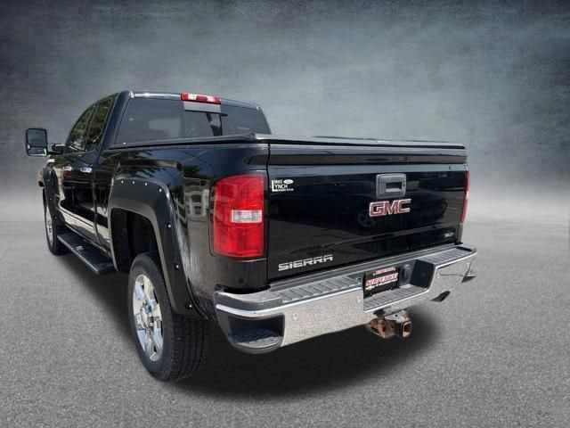 2017 GMC Sierra 2500HD SLT - Photo 9