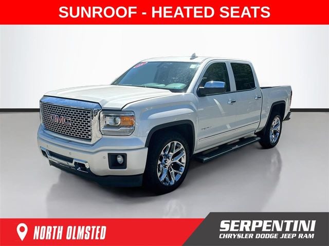 2015 GMC Sierra 4WD Crew Cab Short Box's photo