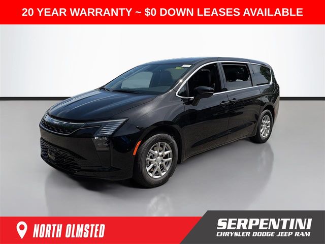 2027 Chrysler Pacifica Select's photo