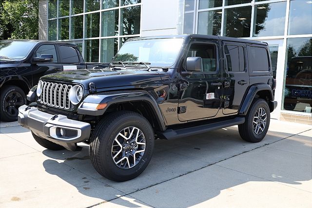 2025 Jeep Wrangler Sahara photo 3