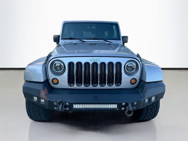 2013 Jeep Wrangler Unlimited Sahara photo 3