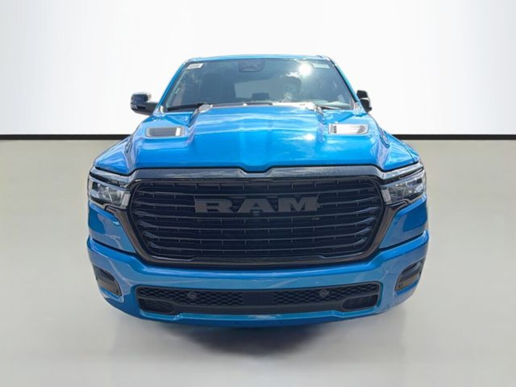 New 2026 Ram 1500 LARAMIE CREW CAB 4X4 5'7 BOX Pickup