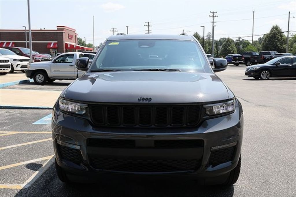New 2025 Jeep Grand Cherokee L LIMITED 4X4 Sport Utility