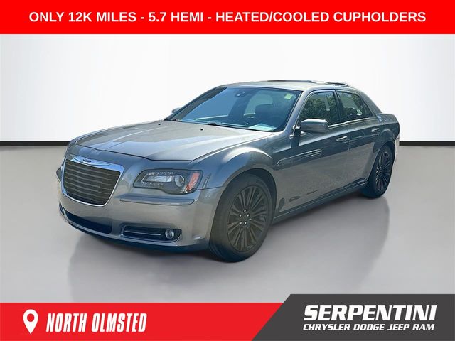 2012 Chrysler 300 S V8's photo