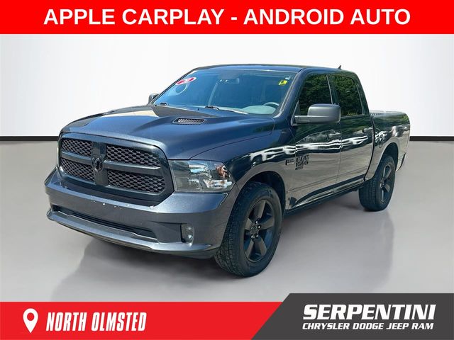 2020 RAM 1500 Classic Express Crew Cab 4x4 5'7's photo