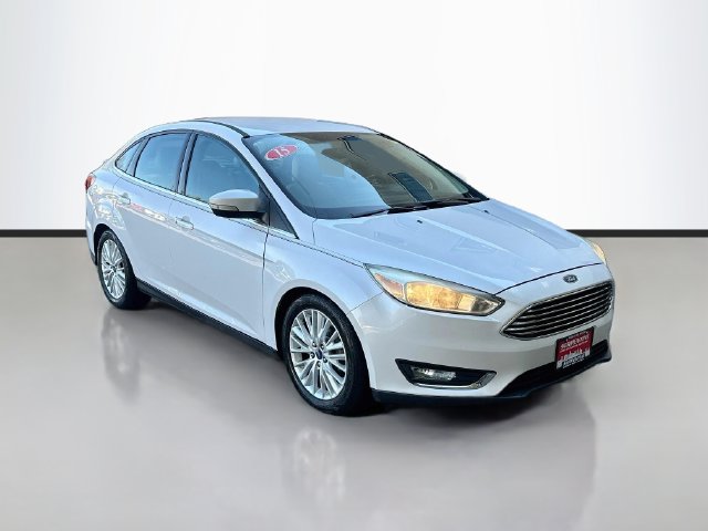 Used 2015 Ford Focus Titanium with VIN 1FADP3J28FL208784 for sale in North Olmsted, OH